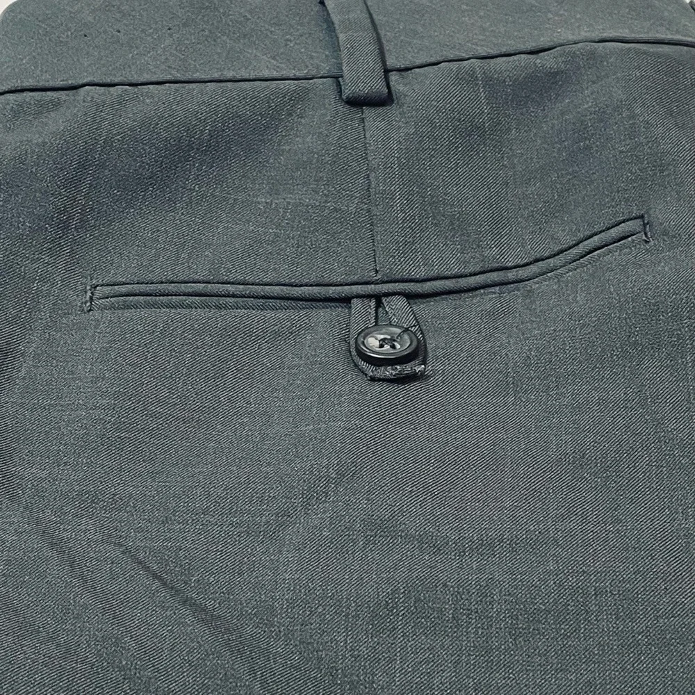 Van Heusen Mens Charcoal Gray Flat Front Dress Pants Trousers 32x30 Straight Leg